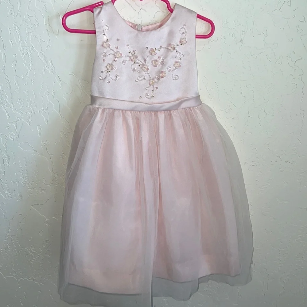 Jayne Copeland 3T dress.‎ In peach/pink color.